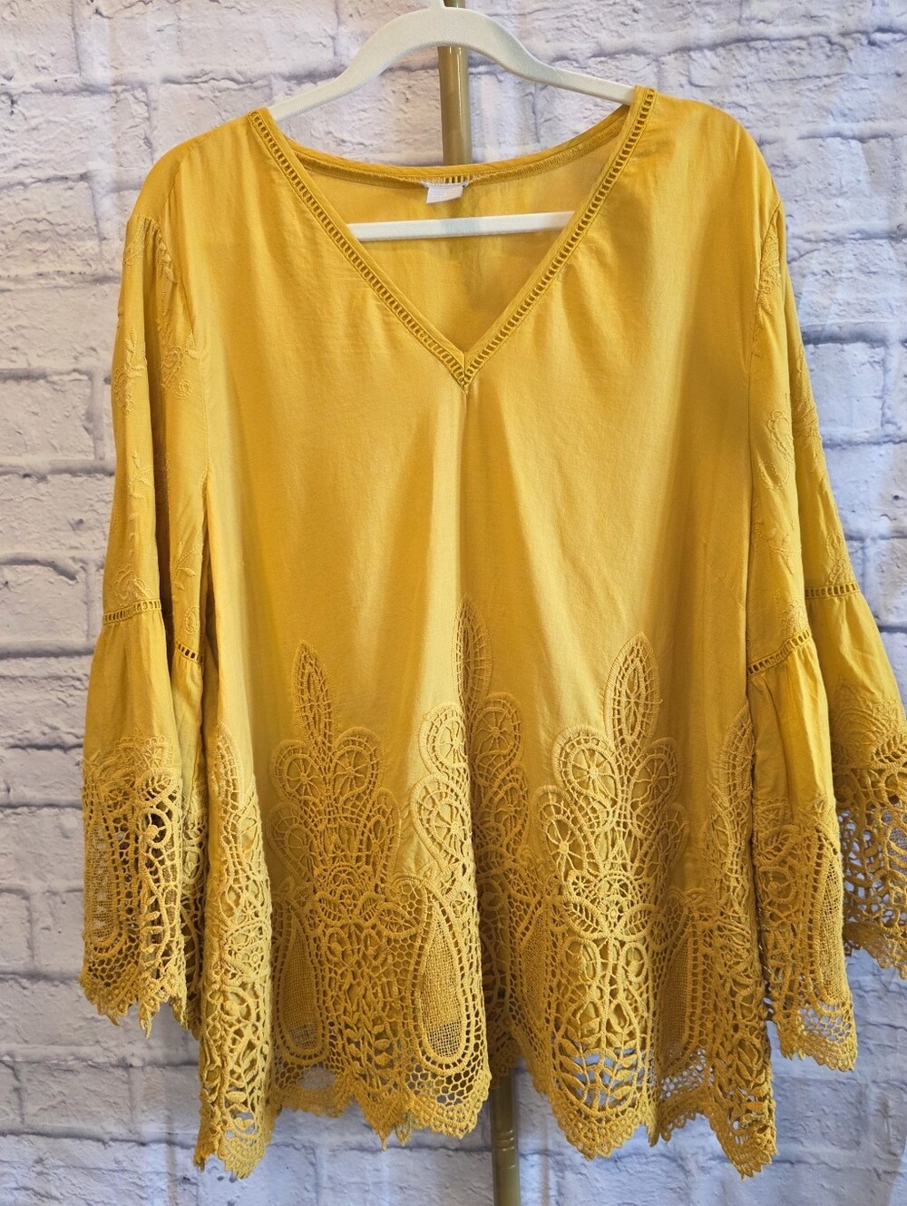 Chico's Goldenrod V-Neck Lace Bell Sleeve Tunic 3